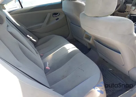 2007 Toyota Camry Le z USA, uszkodzony, nr VIN 4T1BE46K77U607151